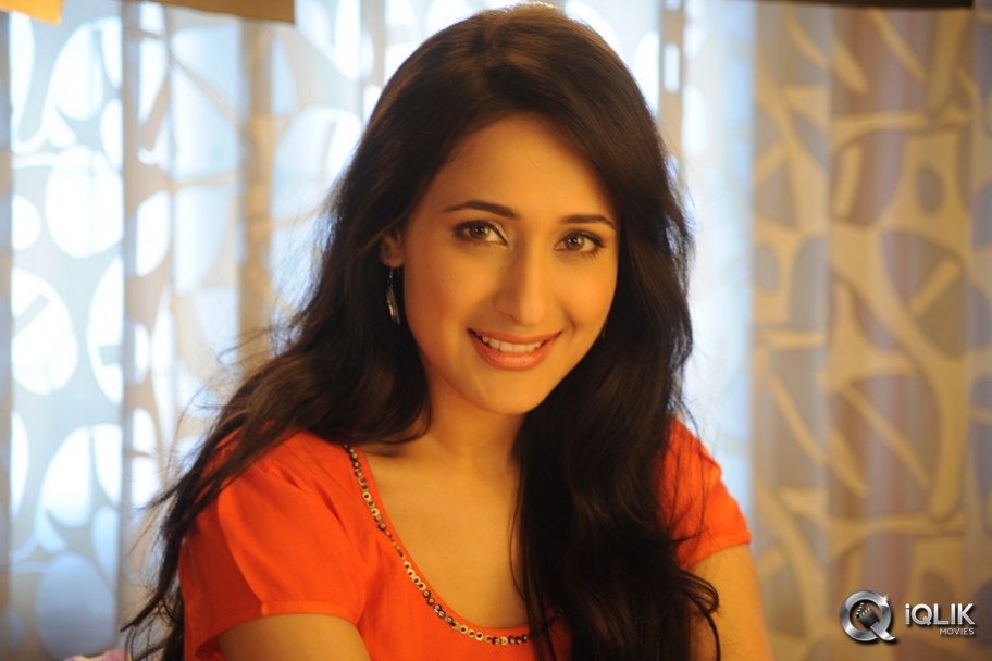 Mirchi Lanti Kurradu